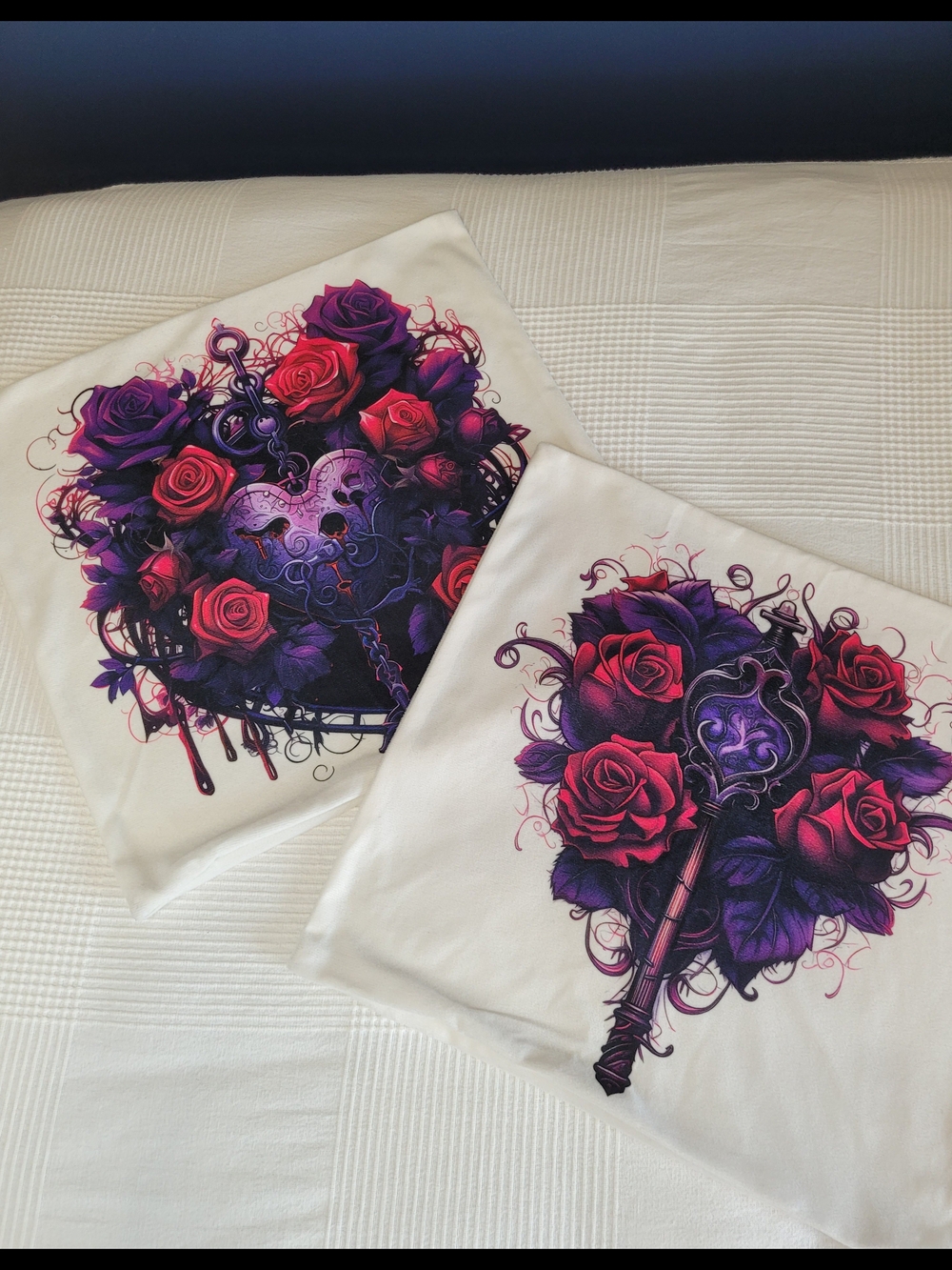 NWOT - Set of 2 Gothic Dark Romantic Rose Key & Lock Pillow Covers - Like New